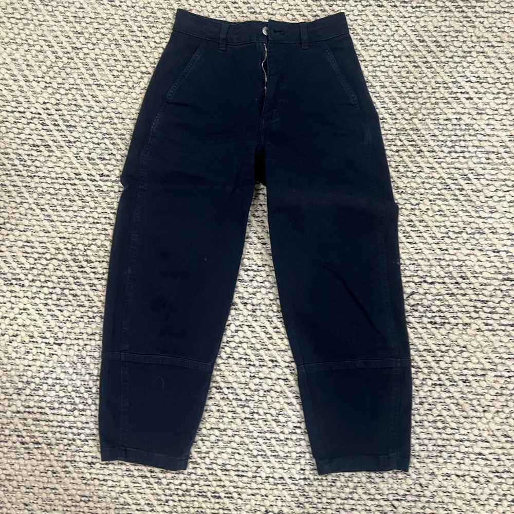Everlane Utility Barrel Leg Pant. perfect condition